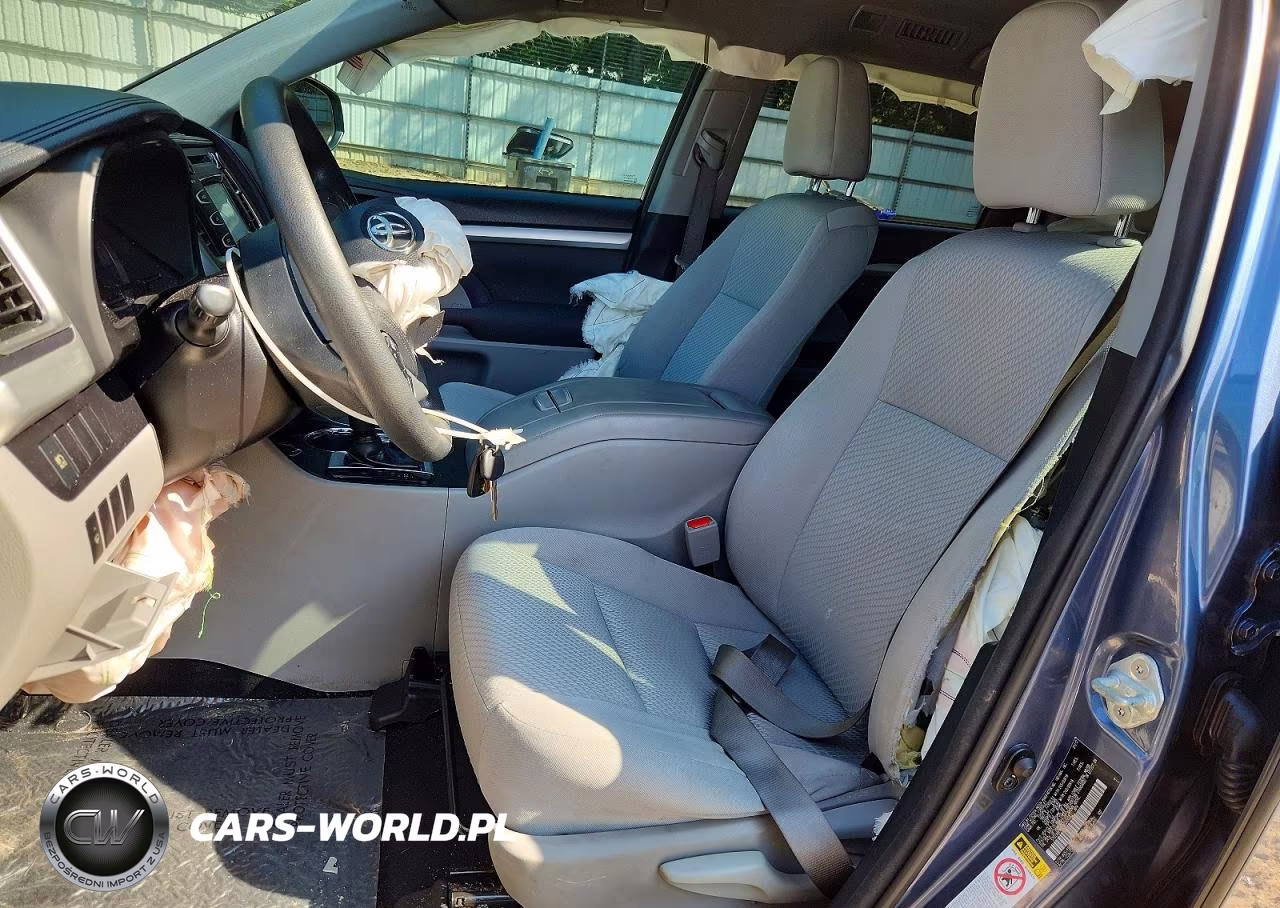 2017 Toyota Highlander Le VIN:5TDZARFH9HS026997 - 7