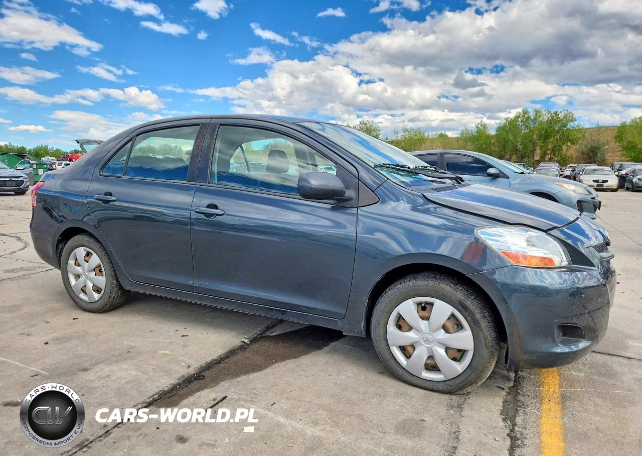 2008 Toyota Yaris Base VIN:JTDBT923181228753 - 4
