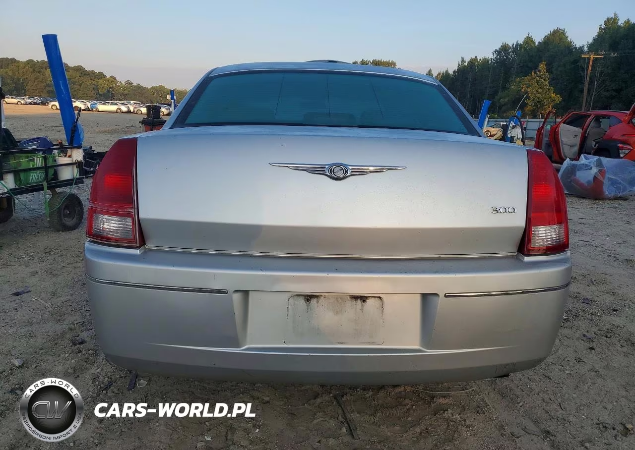 2005 Chrysler 300 VIN:2C3AA43R55H568142 - 6