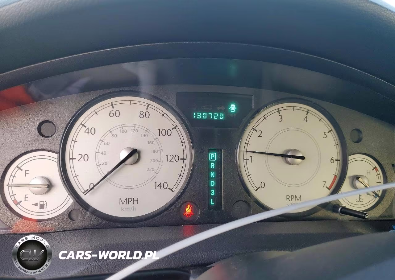 2005 Chrysler 300 VIN:2C3AA43R55H568142 - 9