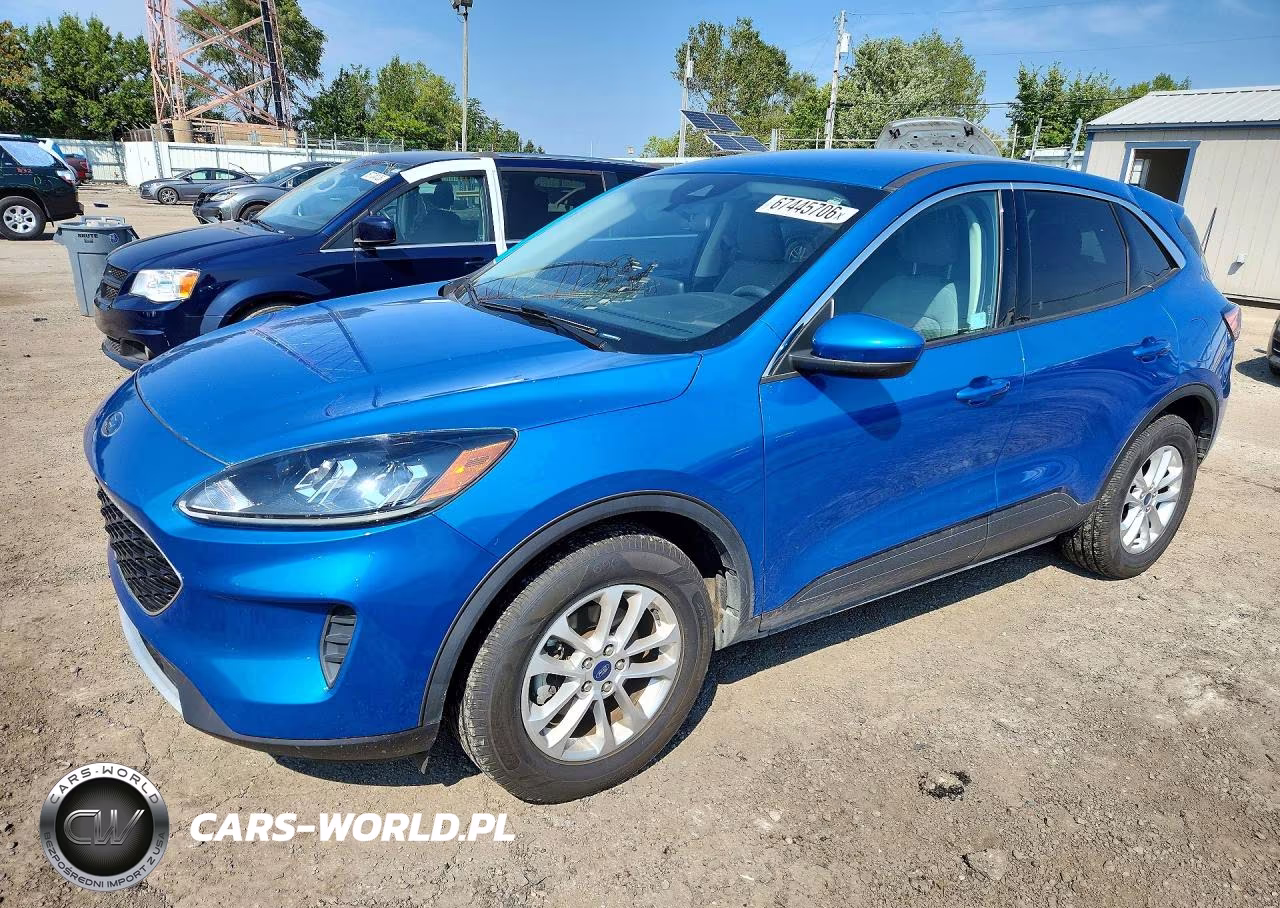 2020 Ford Escape Se