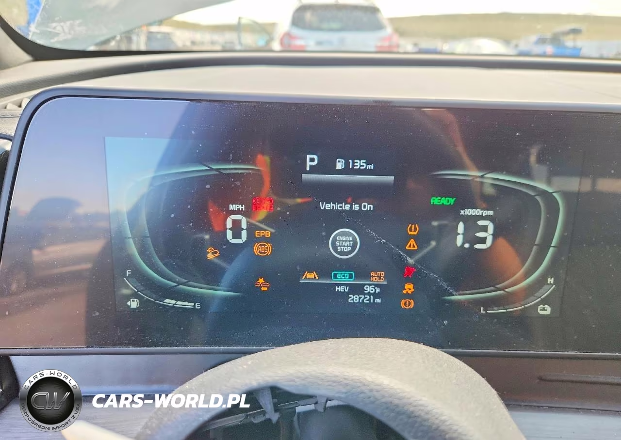 2024 Kia Sportage X Line VIN:KNDPYDDH0R7168529 - 9