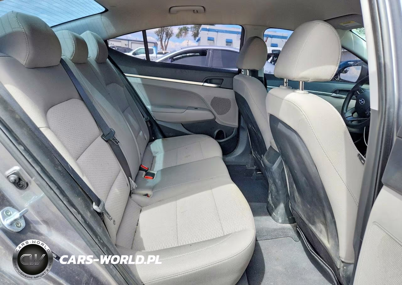 2019 Hyundai Elantra Se VIN:5NPD74LF1KH490054 - 10
