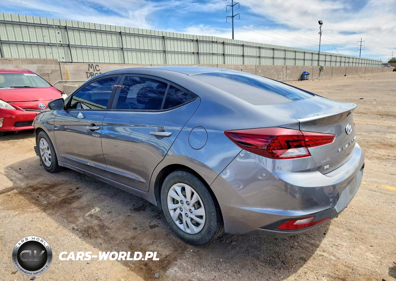 2019 Hyundai Elantra Se VIN:5NPD74LF1KH490054 - 2