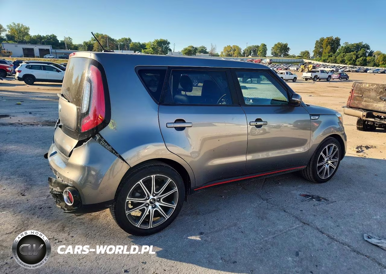 2018 Kia Soul VIN:KNDJX3AA6J7556864 - 3