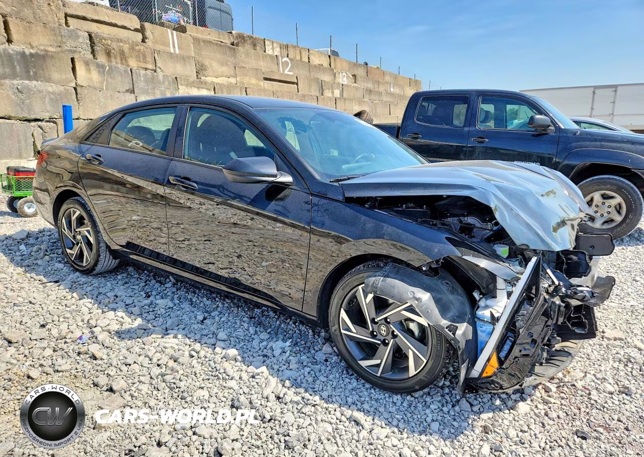 2025 Hyundai Elantra Sel Sport VIN:KMHLM4DG8SU974705 - 4