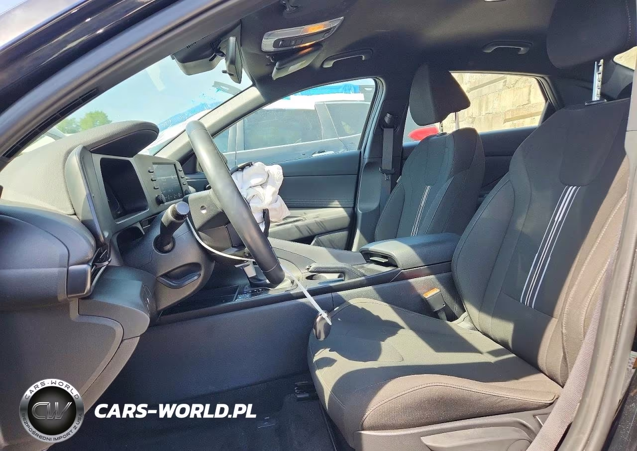 2025 Hyundai Elantra Sel Sport VIN:KMHLM4DG8SU974705 - 7
