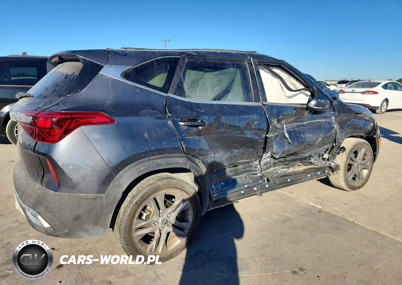 2022 Kia Seltos S VIN:KNDEU2AA0N7237180 - 3