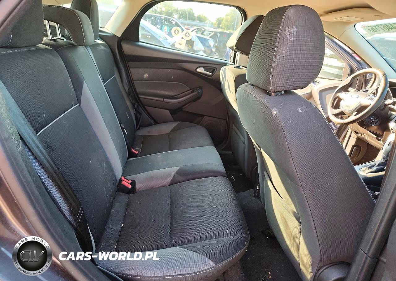 2014 Ford Focus Se VIN:1FADP3K23EL283762 - 10