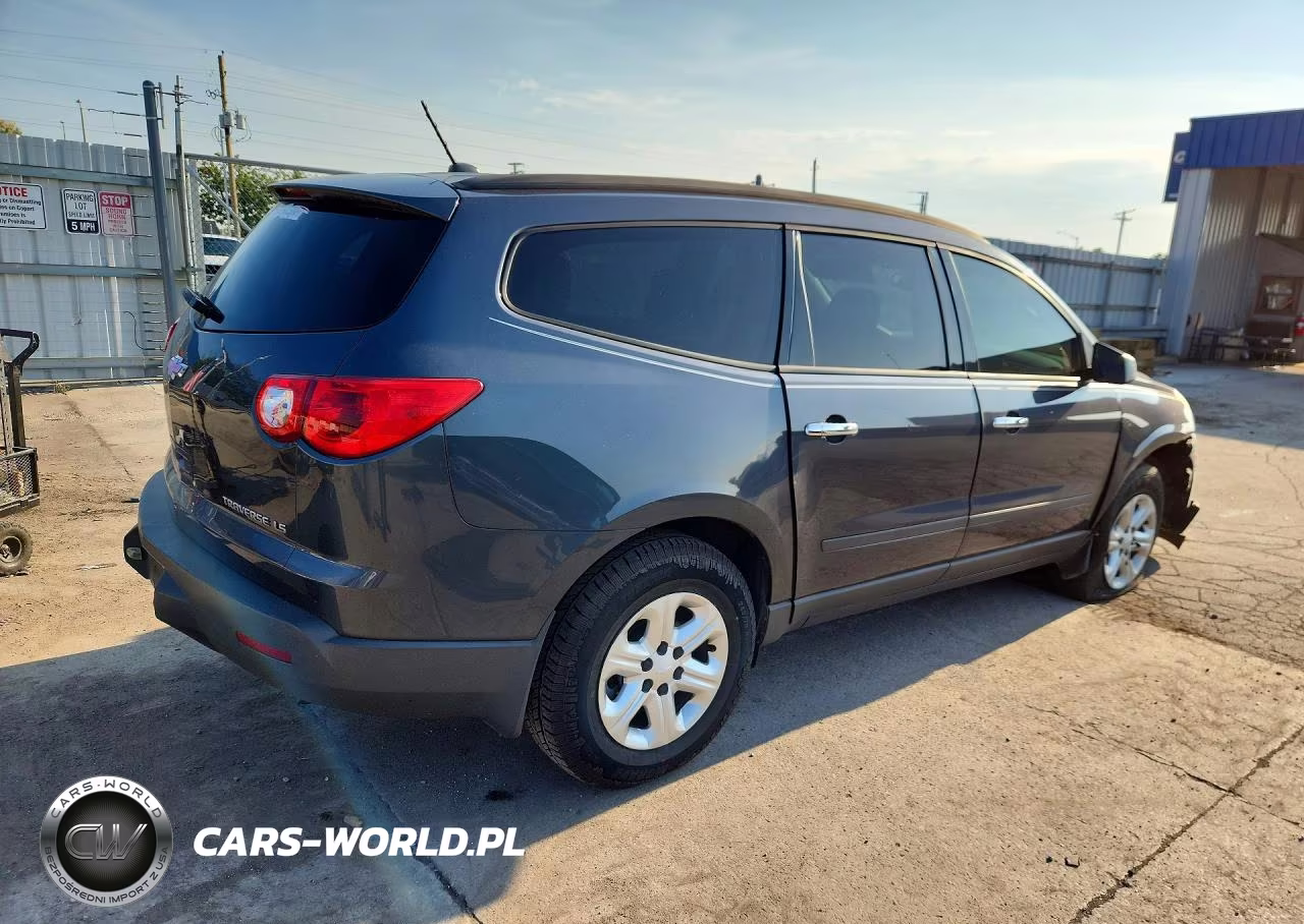 2012 Chevrolet Traverse Ls VIN:1GNKRFED5CJ407296 - 3