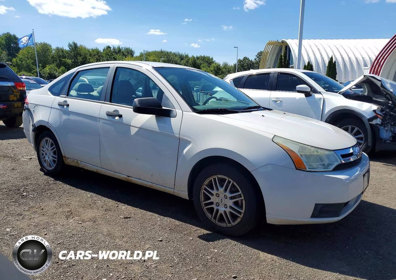 2010 Ford Focus Se VIN:1FAHP3FN9AW233320 - 4