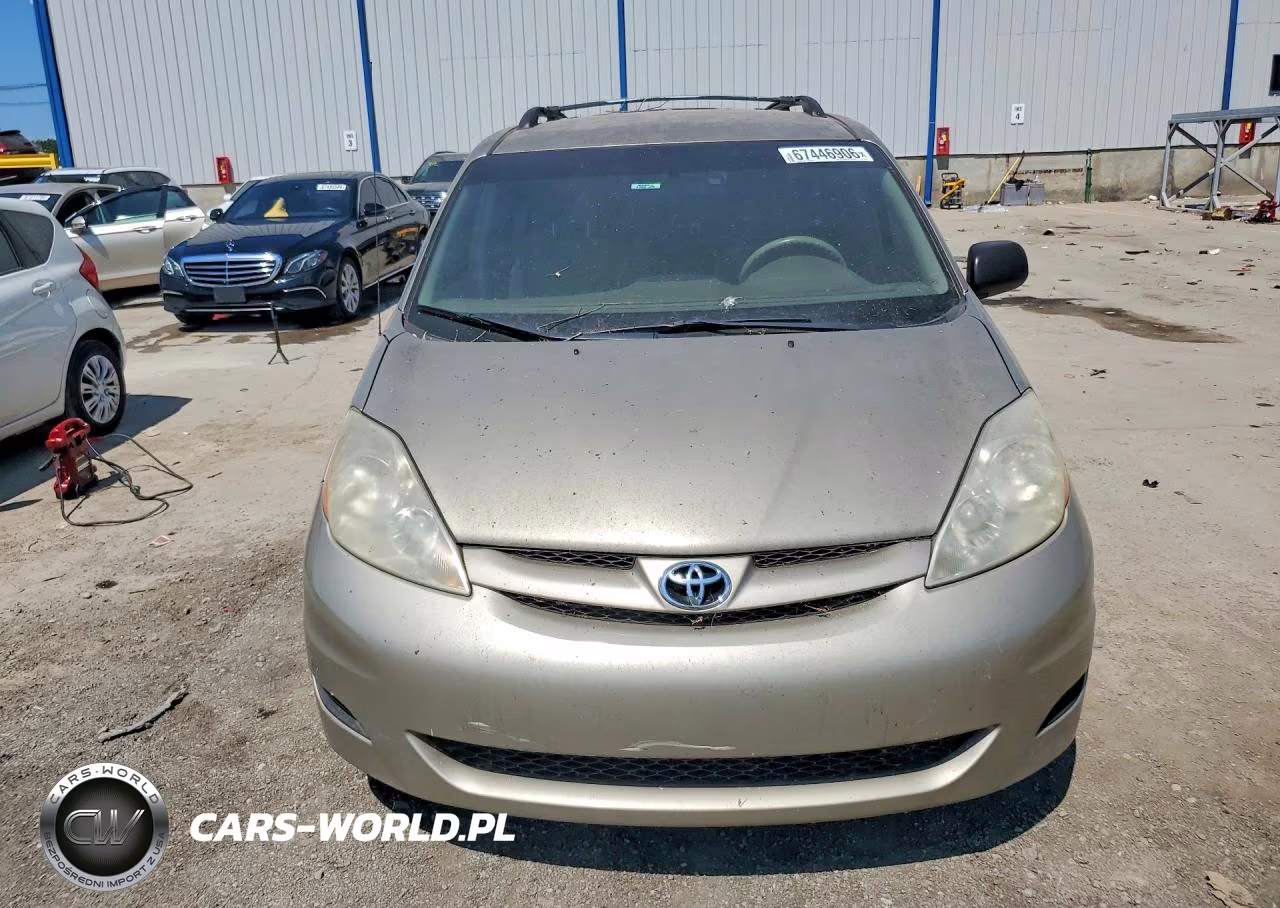 2009 Toyota Sienna Le 7-Passenger VIN:5TDZK23C79S245813 - 5