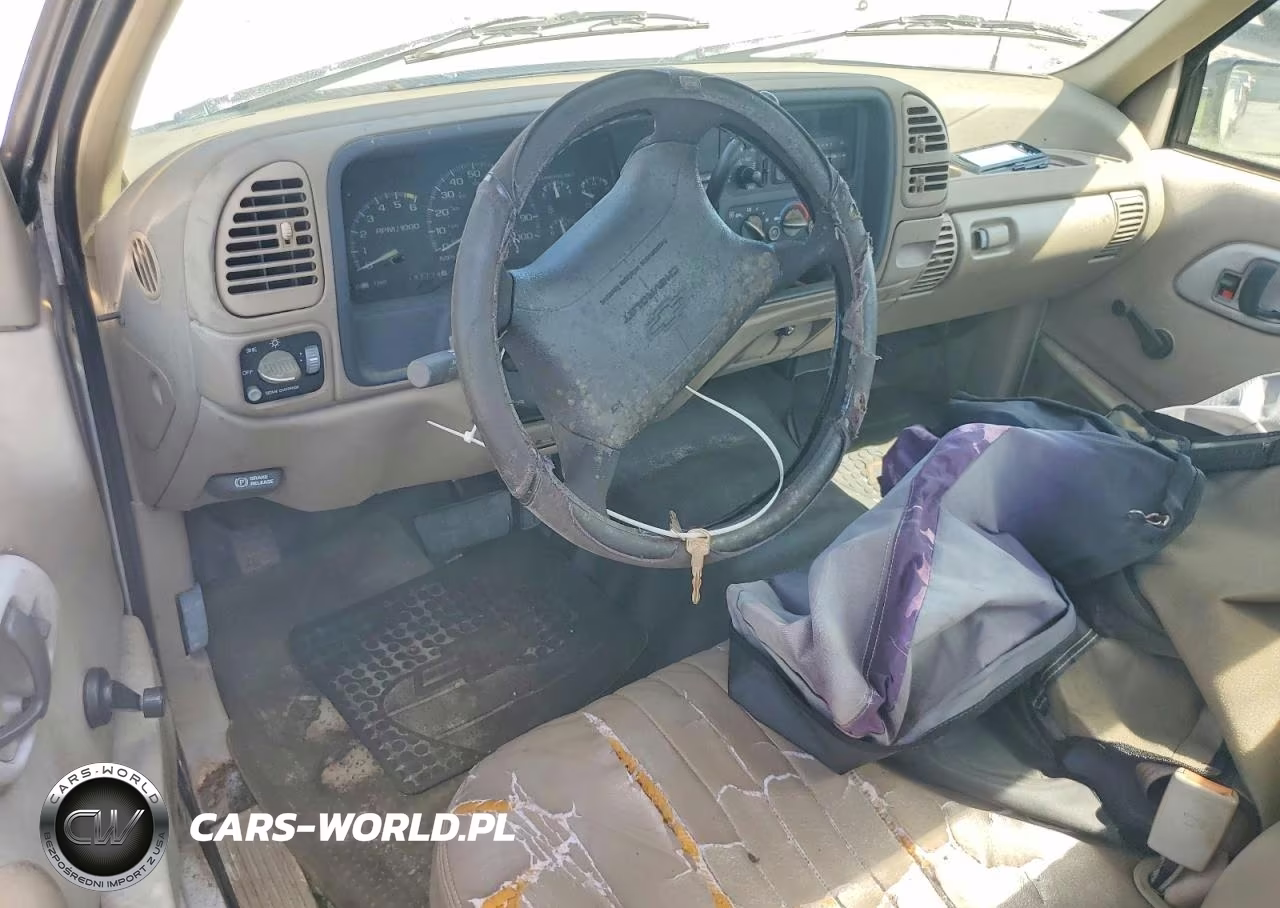 1996 Chevrolet Gmt-400 C1500 VIN:1GCEC14W3TZ172217 - 8