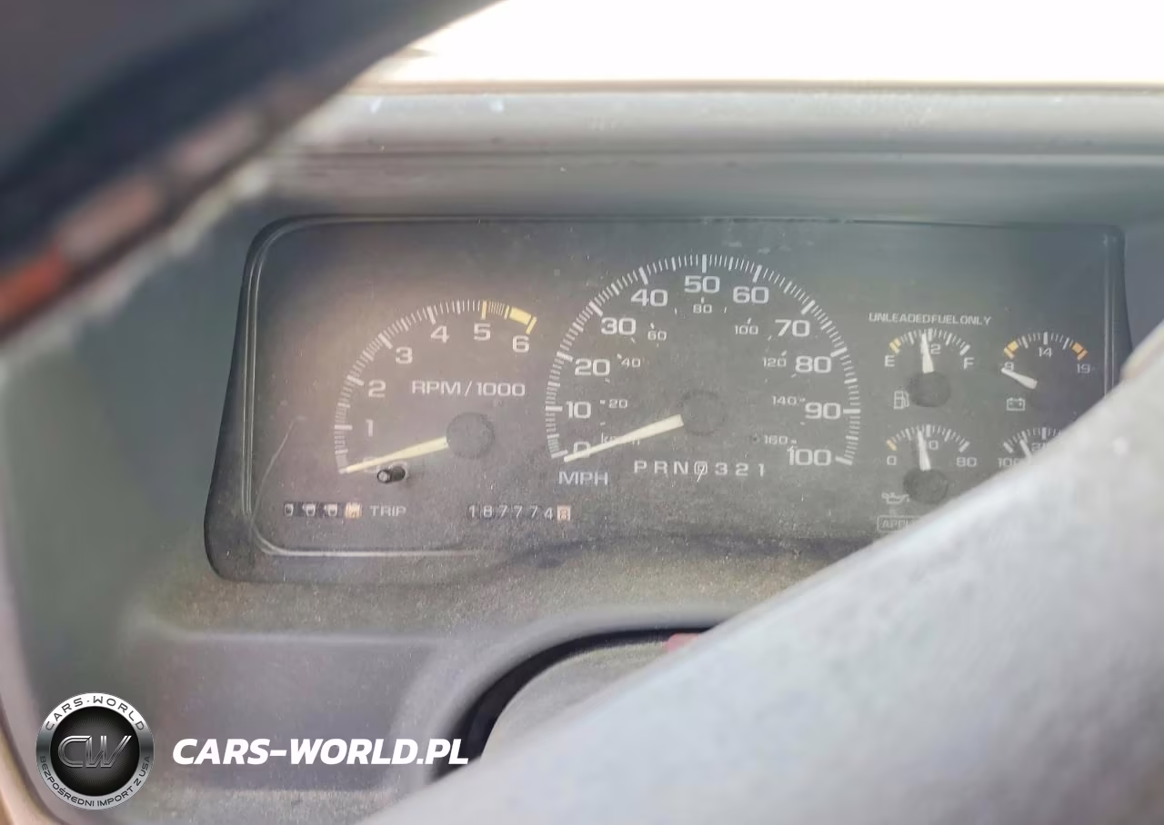 1996 Chevrolet Gmt-400 C1500 VIN:1GCEC14W3TZ172217 - 9