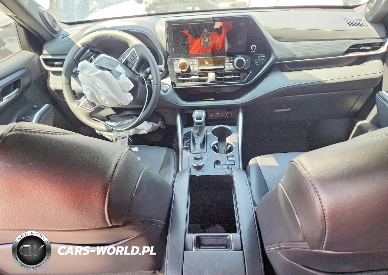 2025 Toyota Highlander Xse VIN:5TDKDRBH5SS582469 - 8