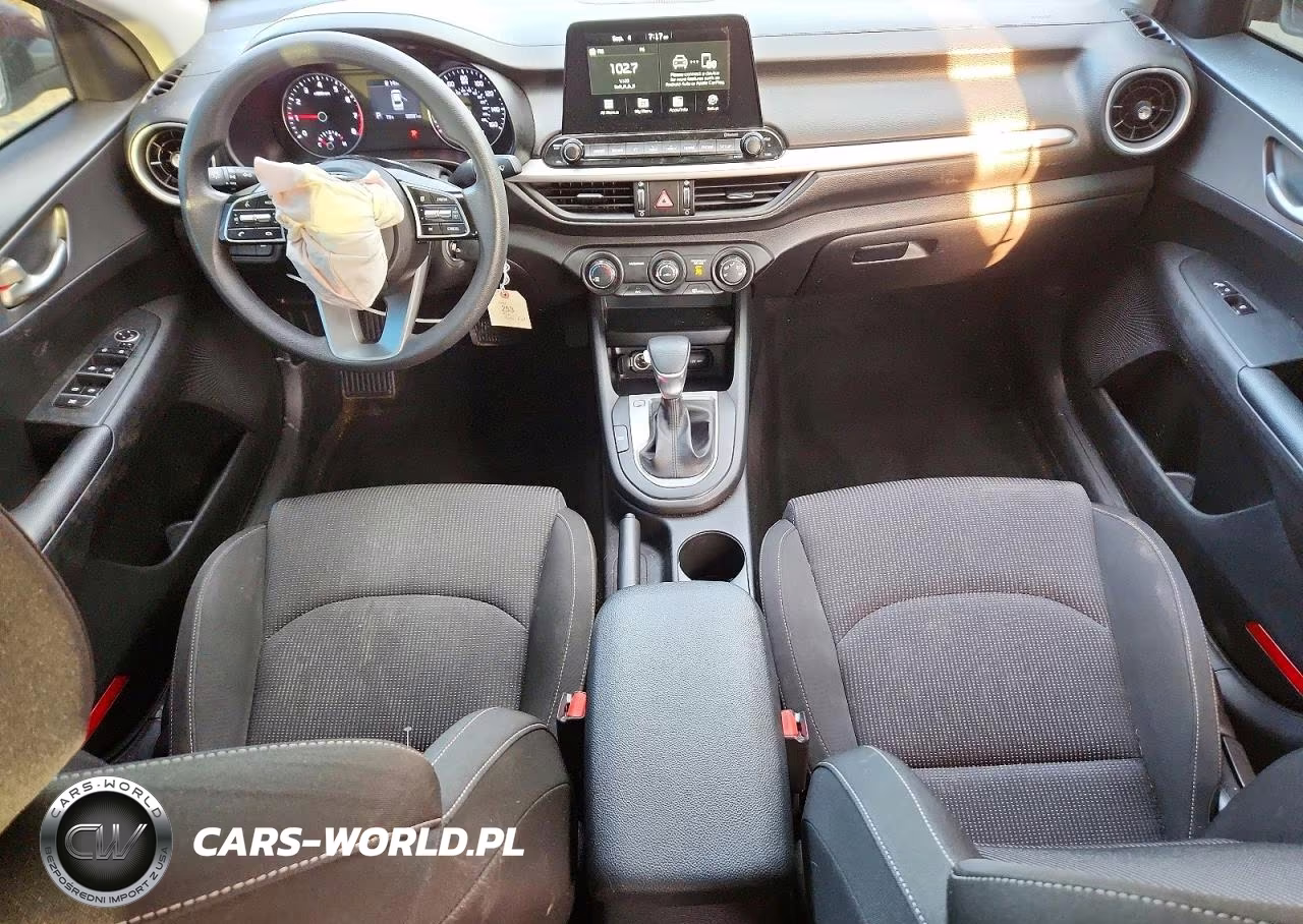 2021 Kia Forte Lxs VIN:3KPF24AD0ME289049 - 8