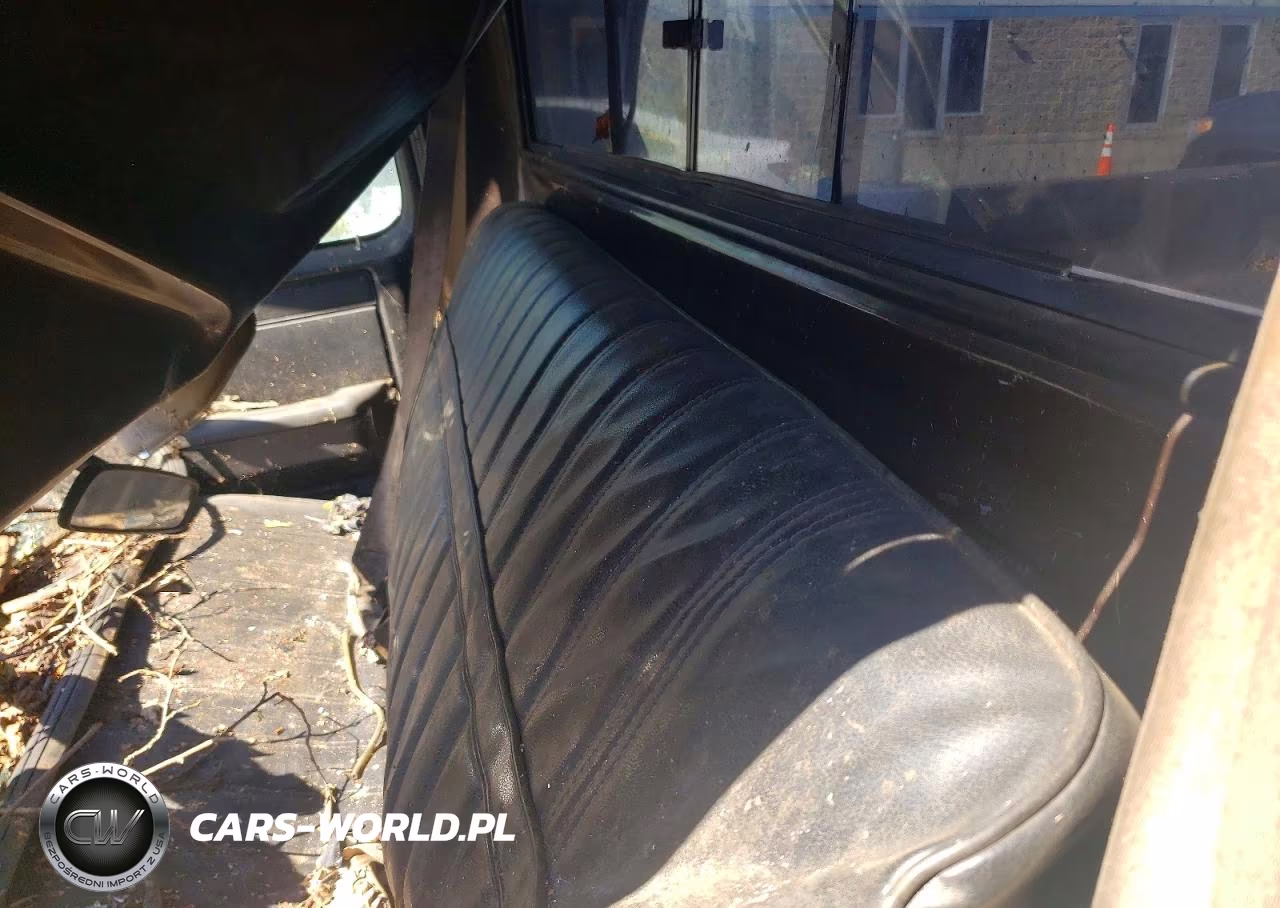 1986 Chevrolet K10 VIN:2GCEK14H0G1108865 - 10