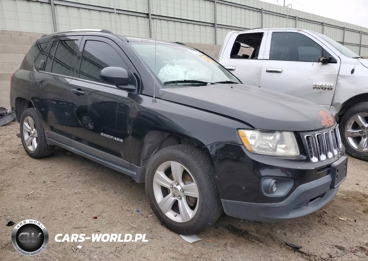 2012 Jeep Compass Sport VIN:1C4NJDBB0CD576208 - 4