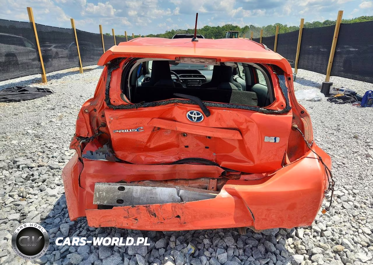 2014 Toyota Prius C One VIN:JTDKDTB34E1071564 - 6