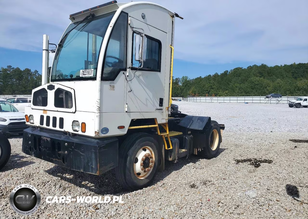 2017 Autocar Xspotter Yard Truck – zdjęcie 1 z 13