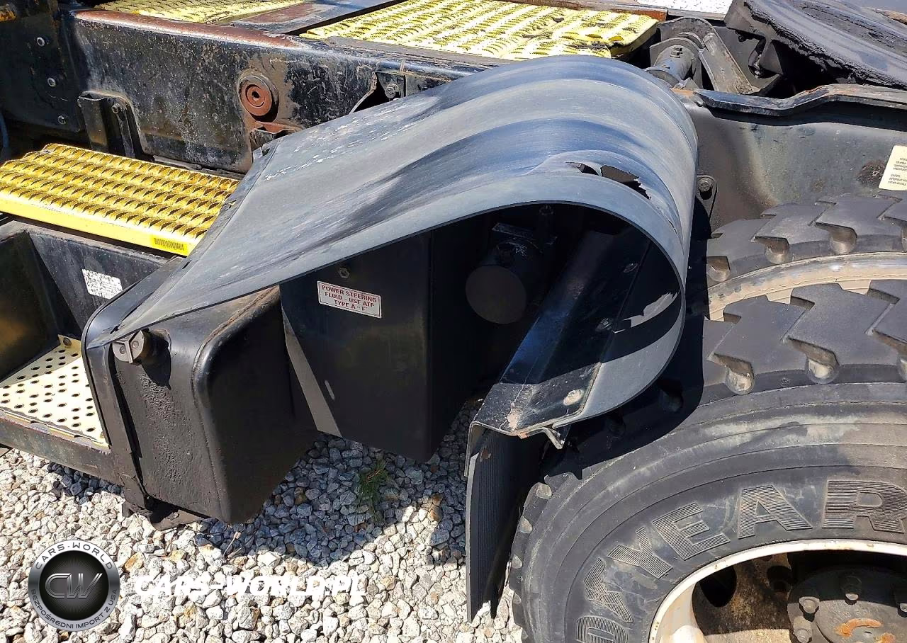 2017 Autocar Xspotter Yard Truck VIN:516H4GB20HH222088 - 13