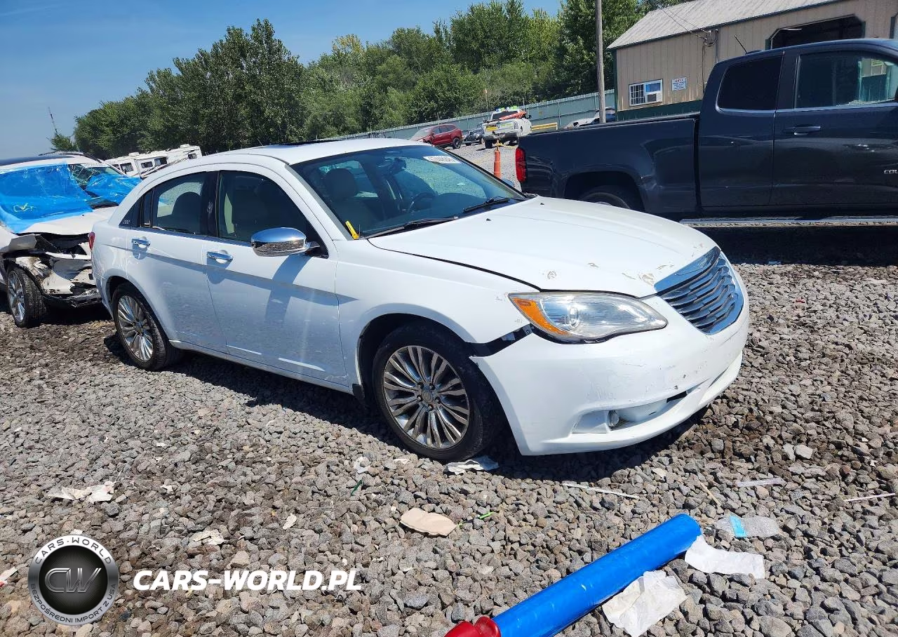 2012 Chrysler 200 Limited VIN:1C3CCBCG5CN304395 - 4