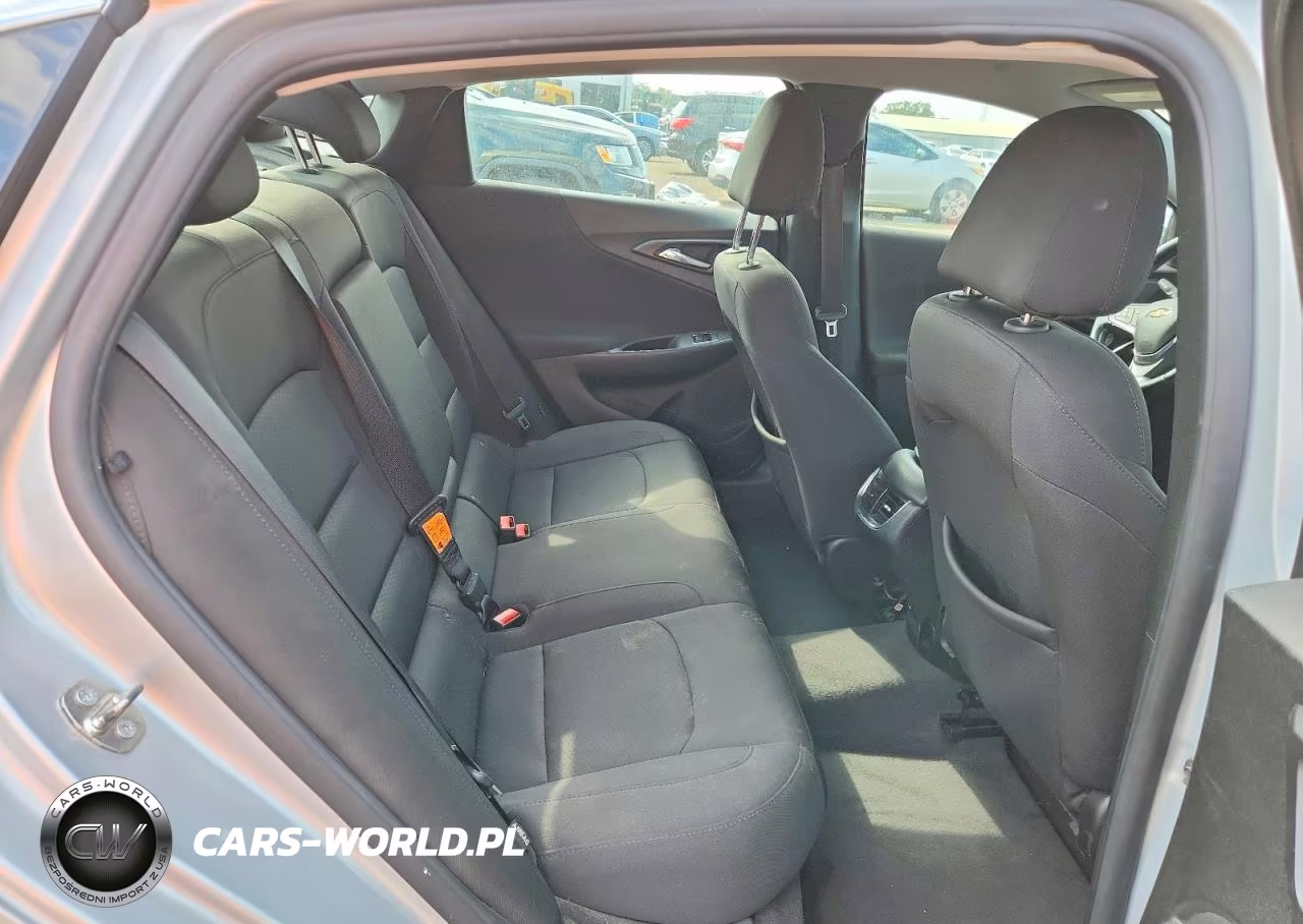 2018 Chevrolet Malibu Lt VIN:1G1ZD5ST7JF273248 - 10
