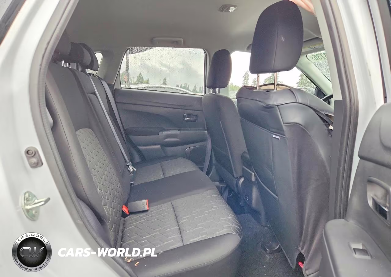 2023 Mitsubishi Outlander Sport S-Se VIN:JA4ARUAU3PU005581 - 11