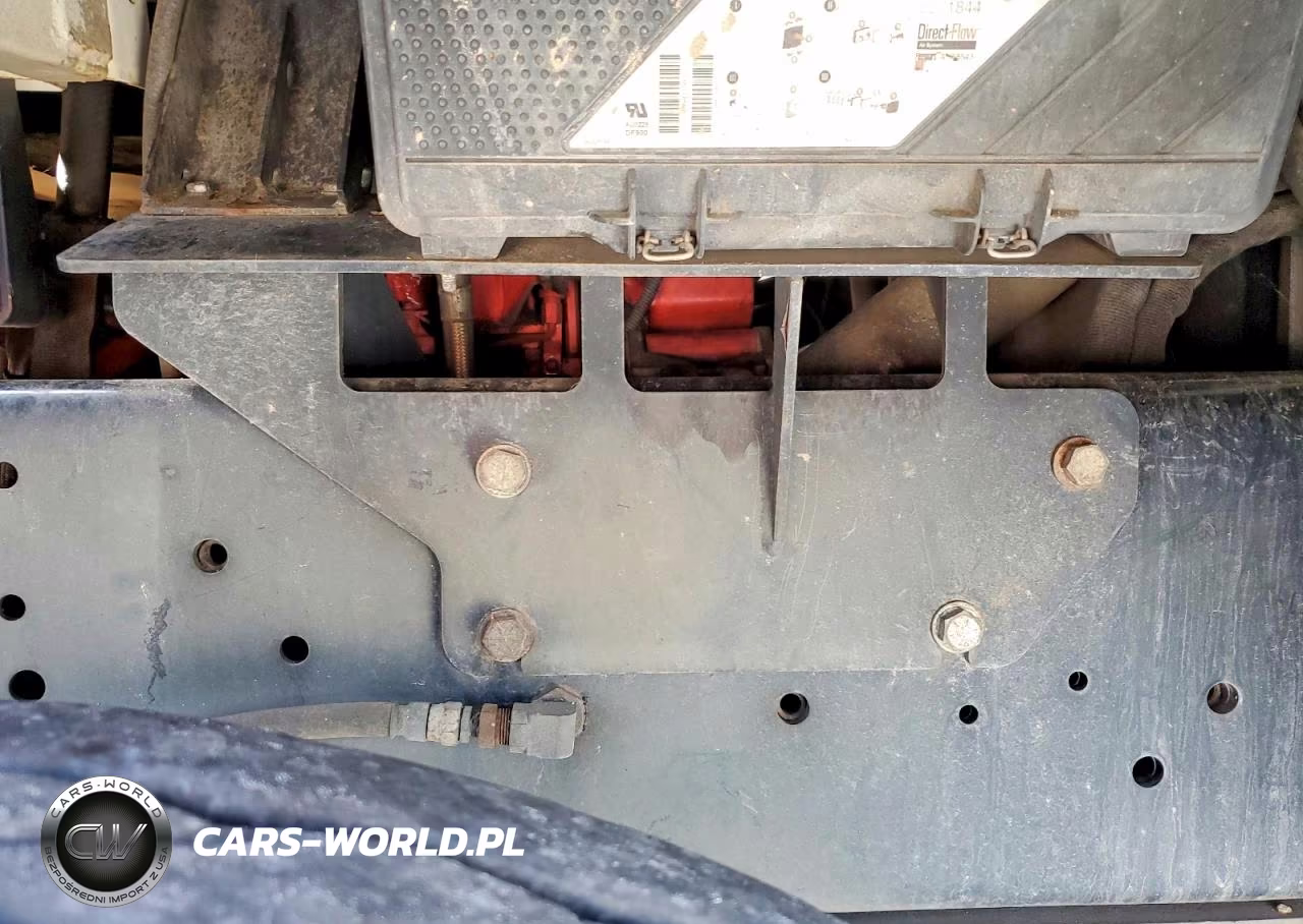 2017 Kalmar Ottawa T2 Yard Truck VIN:11VJ813A5HA000904 - 10