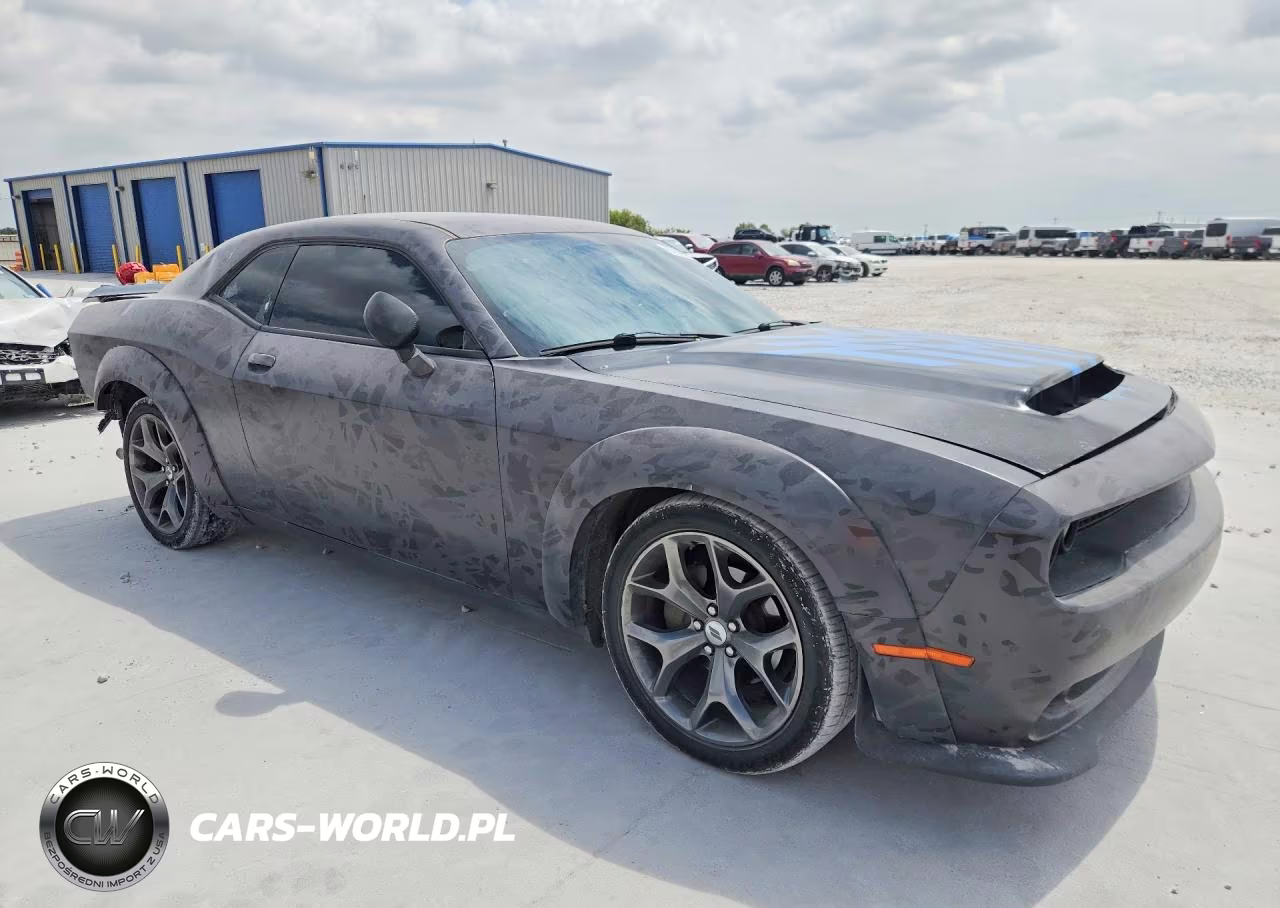 2017 Dodge Challenger Sxt VIN:2C3CDZAG6HH558870 - 4