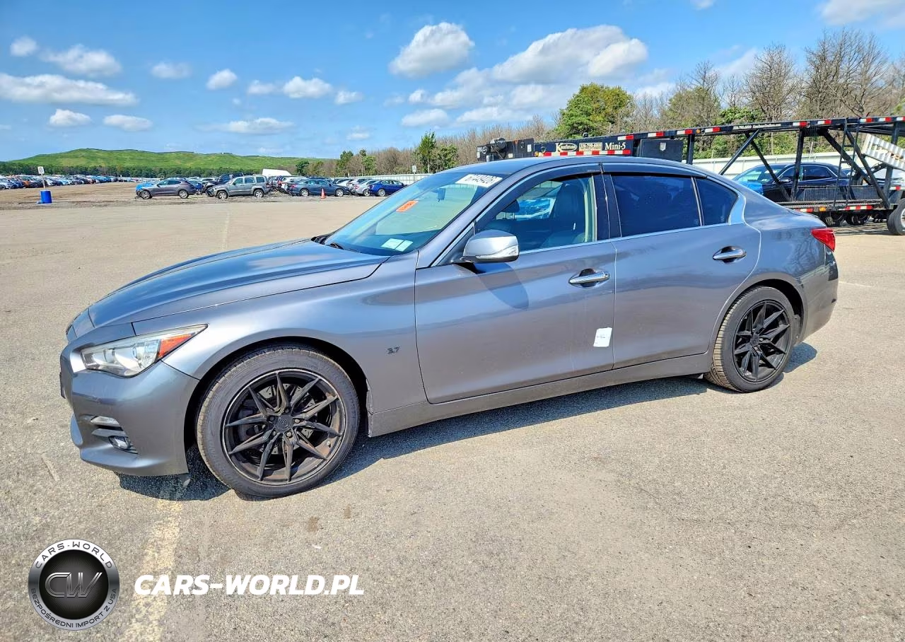 2015 Infiniti Q50 Base – zdjęcie 1 z 12