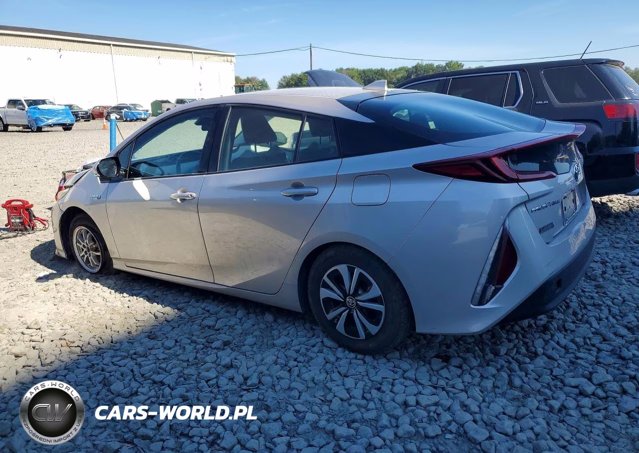 2018 Toyota Prius Prime Plus VIN:JTDKARFP6J3097767 - 2
