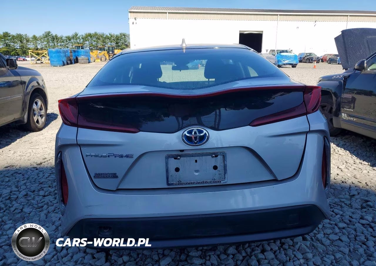 2018 Toyota Prius Prime Plus VIN:JTDKARFP6J3097767 - 6