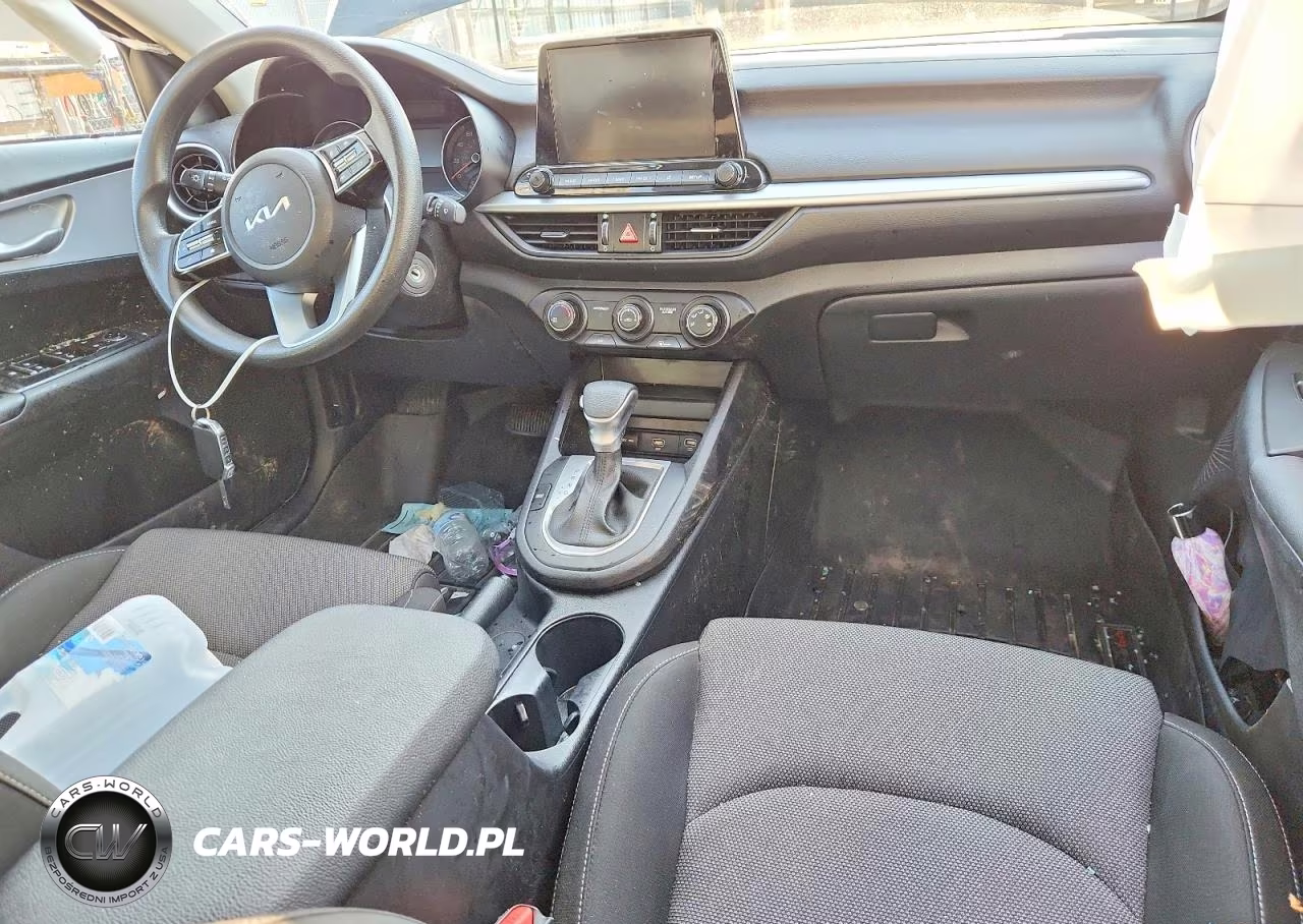 2024 Kia Forte Lxs VIN:3KPF24AD6RE812226 - 8