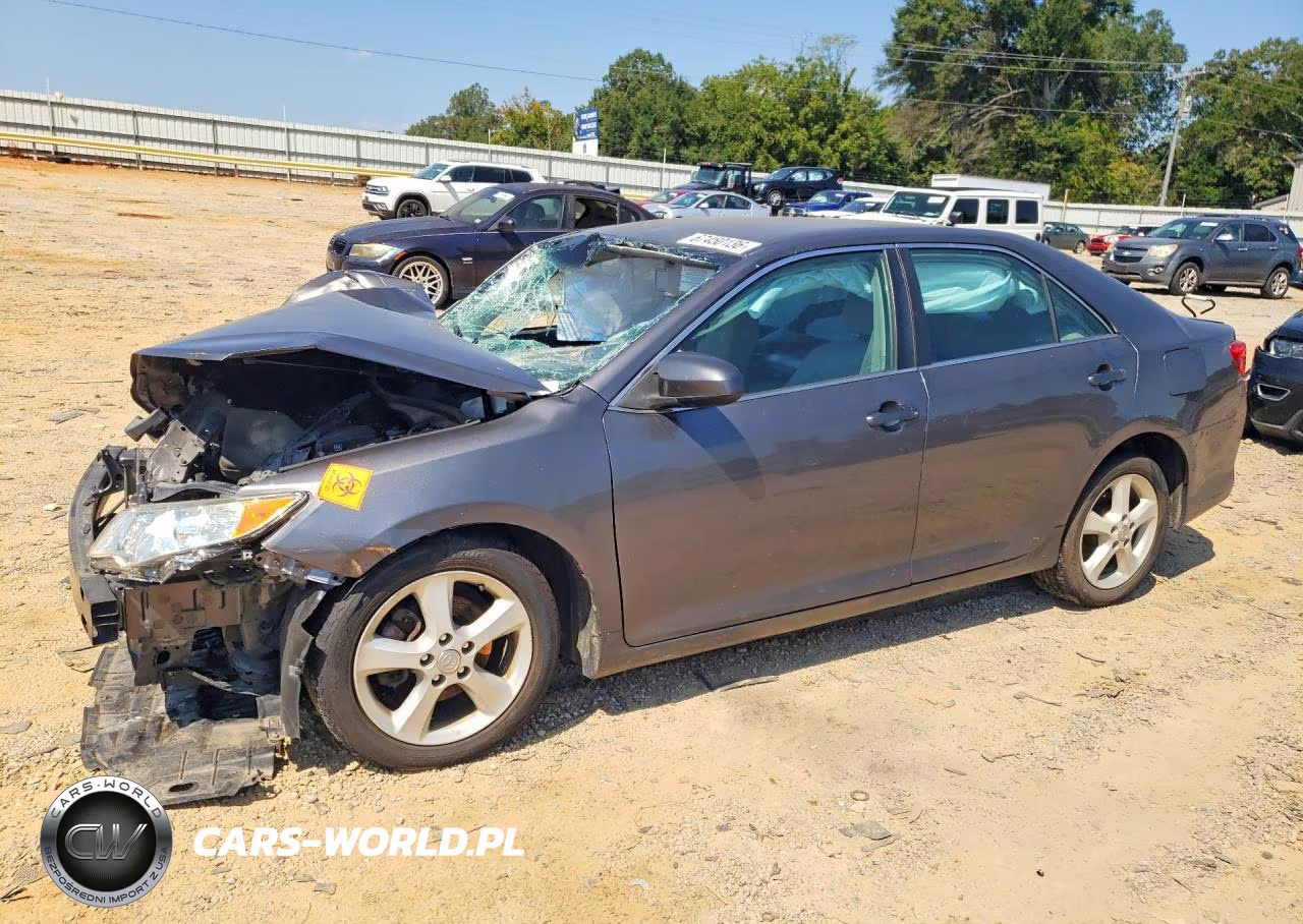 2014 Toyota Camry L – zdjęcie 1 z 12