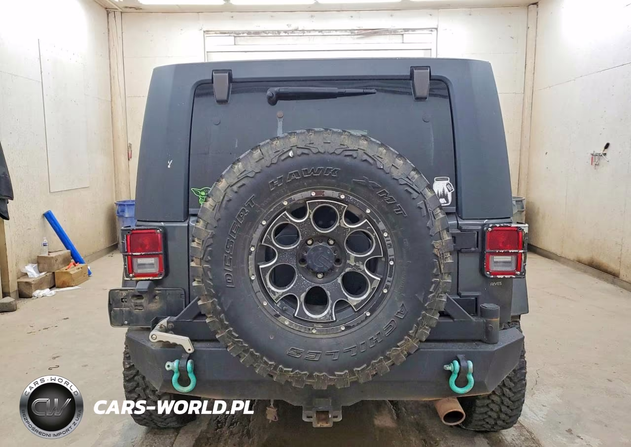 2010 Jeep Wrangler Unlimited Sahara VIN:1J4BA5H13AL143860 - 6