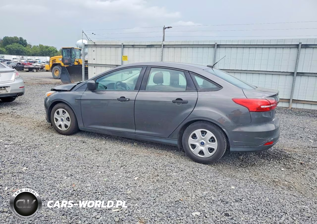 2016 Ford Focus S VIN:1FADP3E27GL331052 - 2