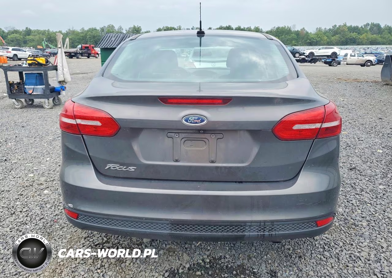 2016 Ford Focus S VIN:1FADP3E27GL331052 - 6