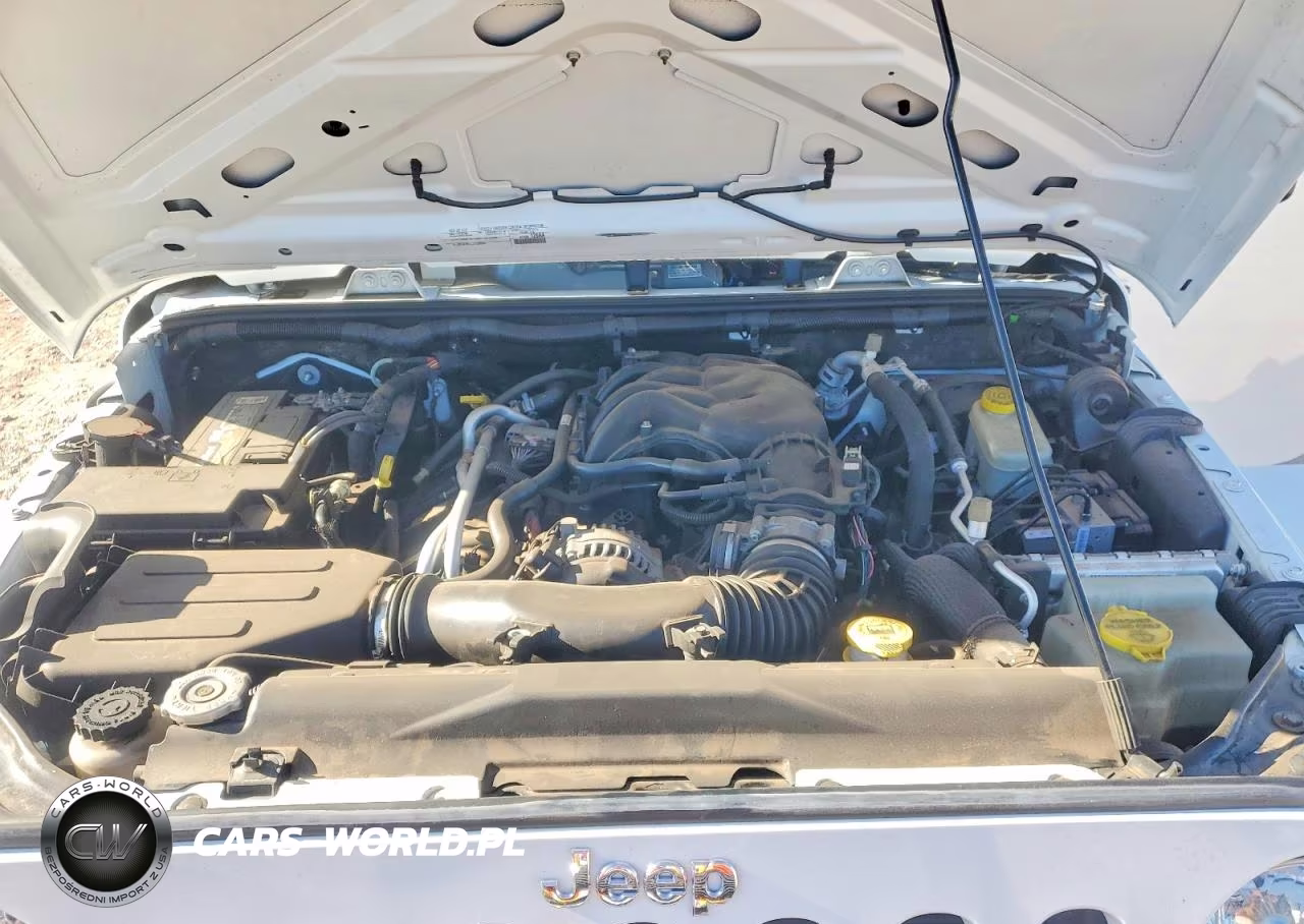 2015 Jeep Wrangler Unlimited Sport VIN:1C4BJWDG0FL666170 - 11
