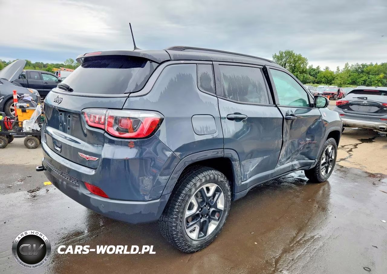 2017 Jeep Compass Trailhawk VIN:3C4NJDDB0HT667879 - 3