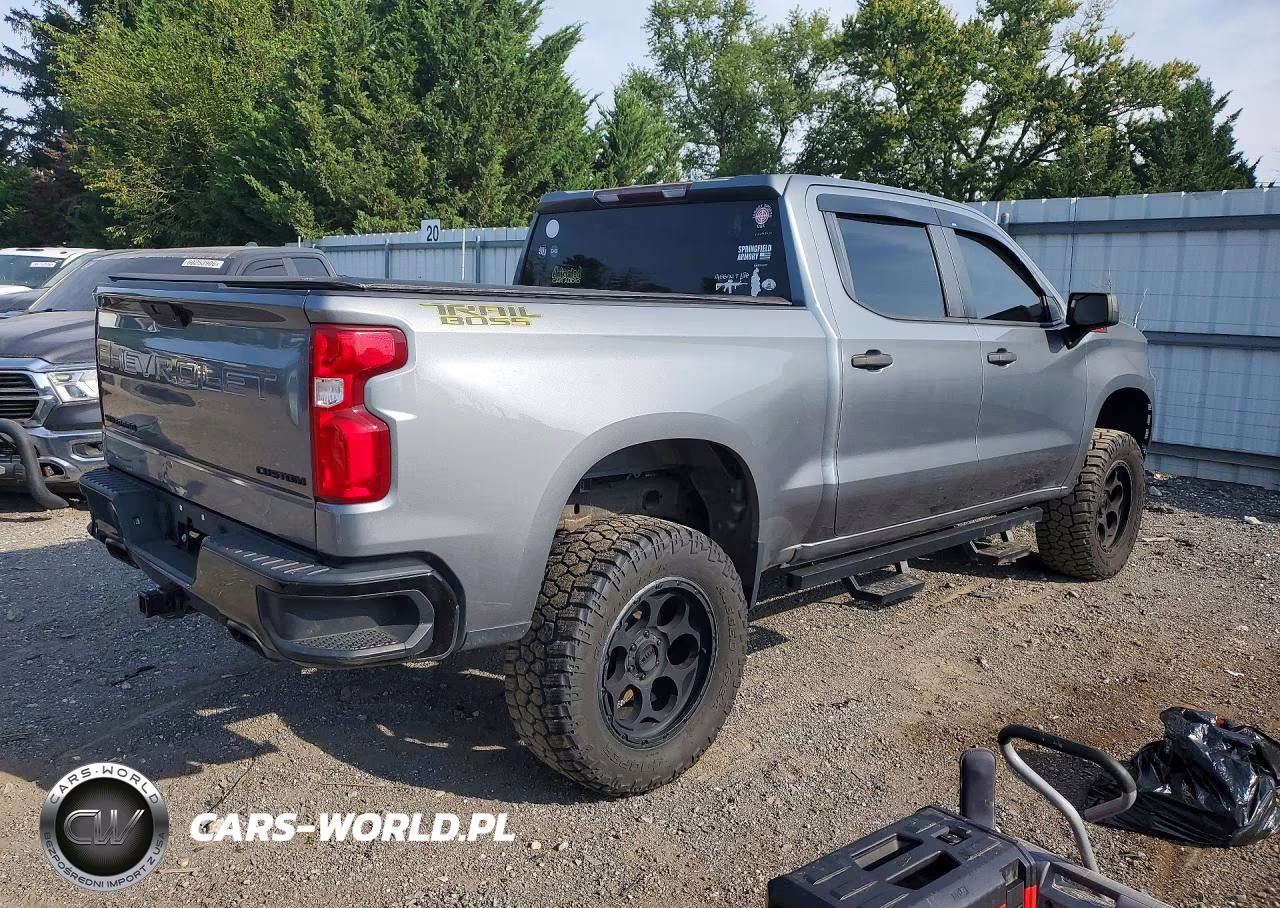 2021 Chevrolet Silverado K1500 Trail Boss Custom VIN:1GCPYCEF6MZ298528 - 3