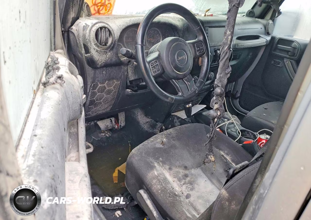 2014 Jeep Wrangler Unlimited Sport VIN:1C4BJWDG0EL318741 - 8