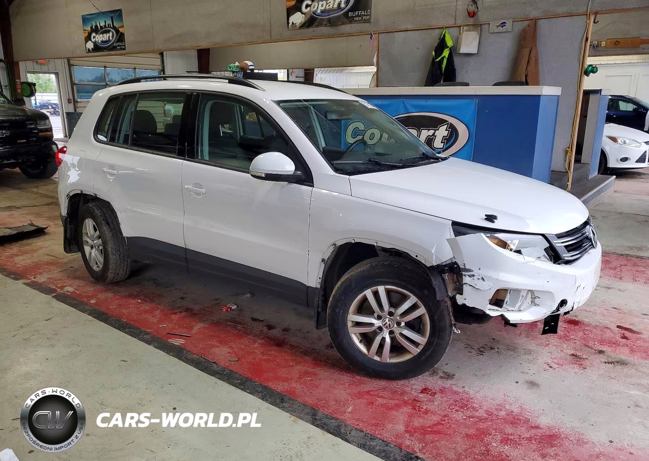 2017 Volkswagen Tiguan S VIN:WVGBV7AX3HK016722 - 4