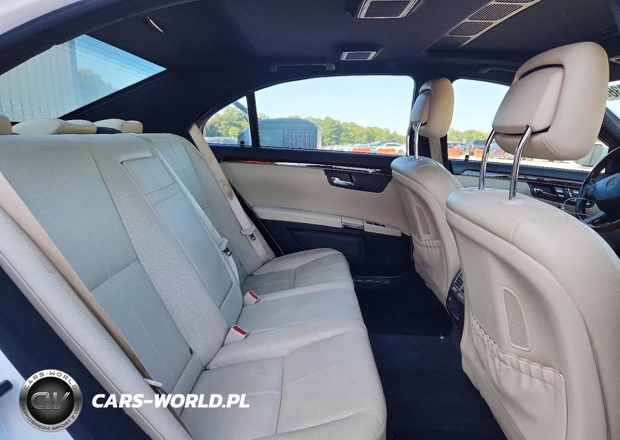 2009 Mercedes-Benz S 550 VIN:WDDNG71X99A264465 - 10