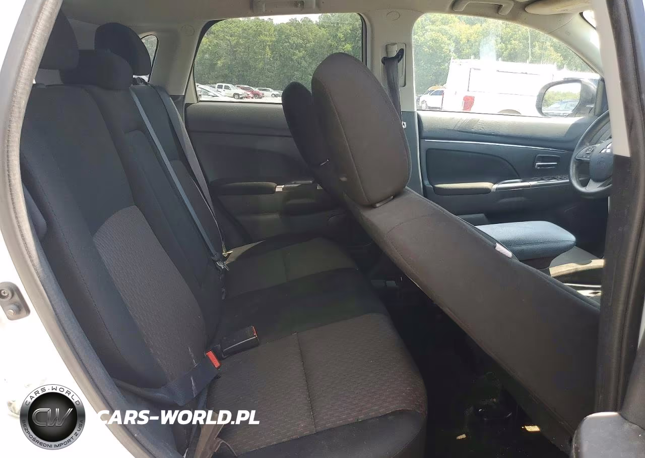 2018 Mitsubishi Outlander Sport Es VIN:JA4AP3AU8JU017460 - 11