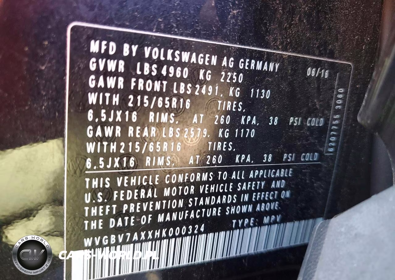 2017 Volkswagen Tiguan S VIN:WVGBV7AXXHK000324 - 13