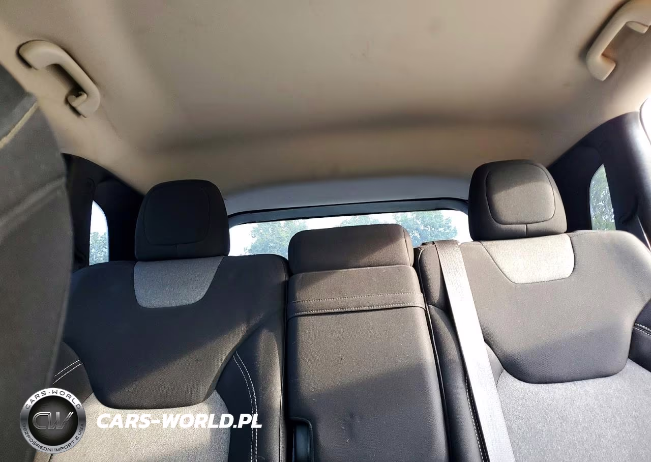 2014 Jeep Cherokee Sport VIN:1C4PJMAB0EW210931 - 10