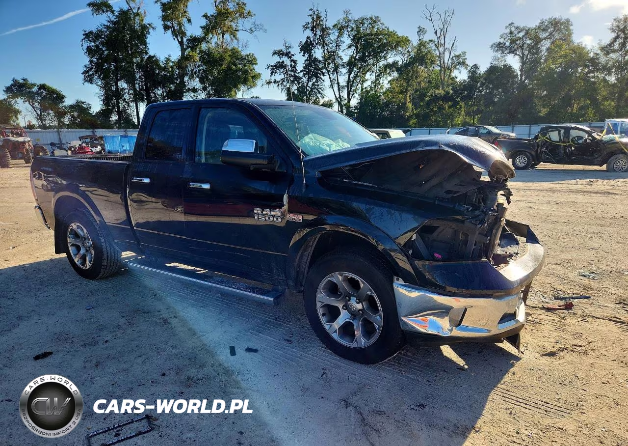 2013 Ram 1500 Laramie VIN:1C6RR6JT5DS600667 - 4