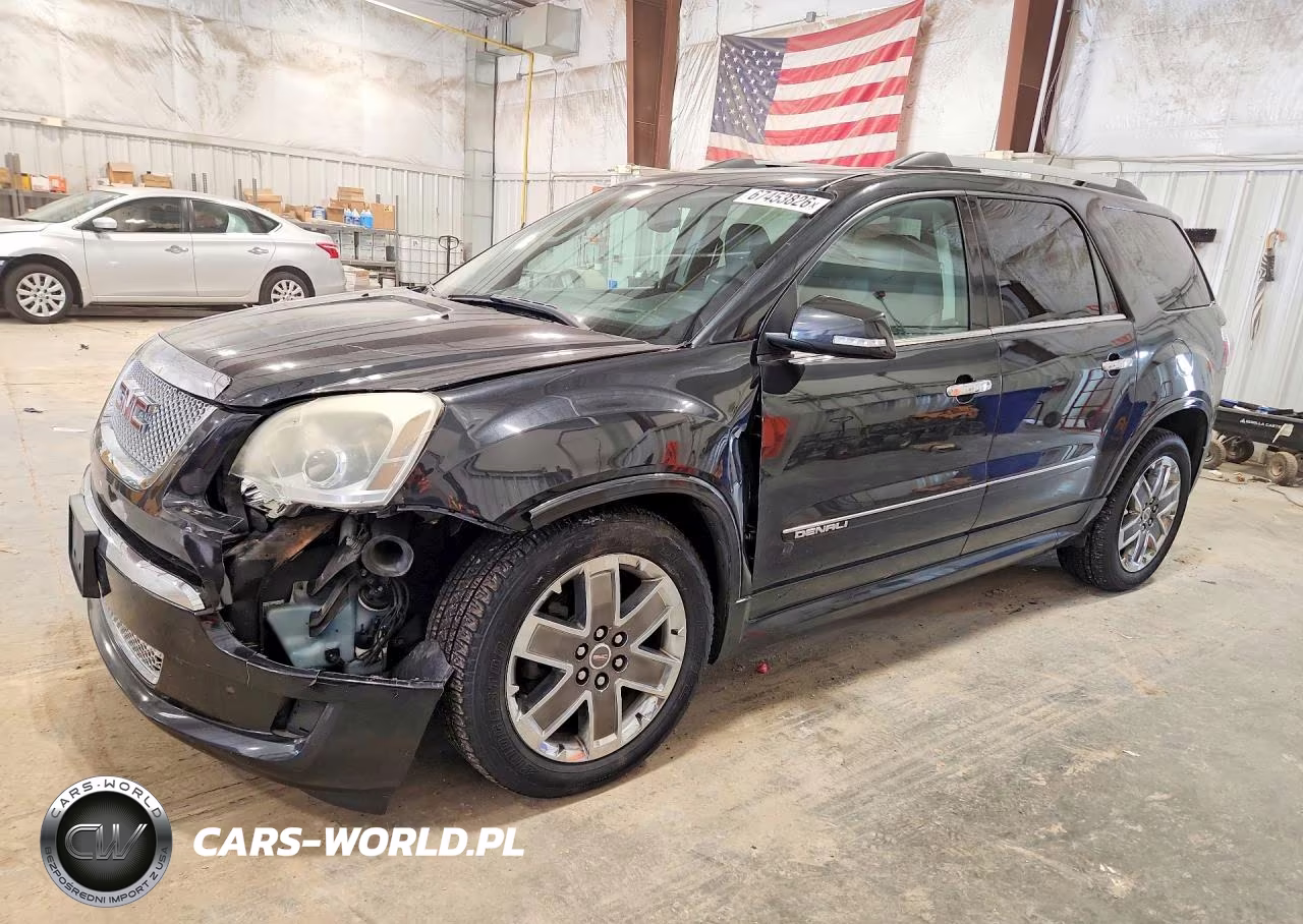 2011 GMC Acadia Denali