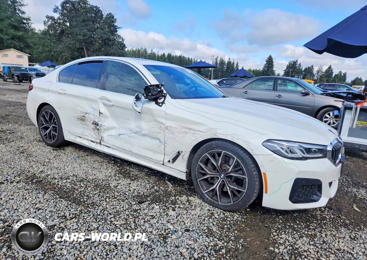 2022 BMW 530 Xi VIN:WBA13BJ09NCJ92169 - 4